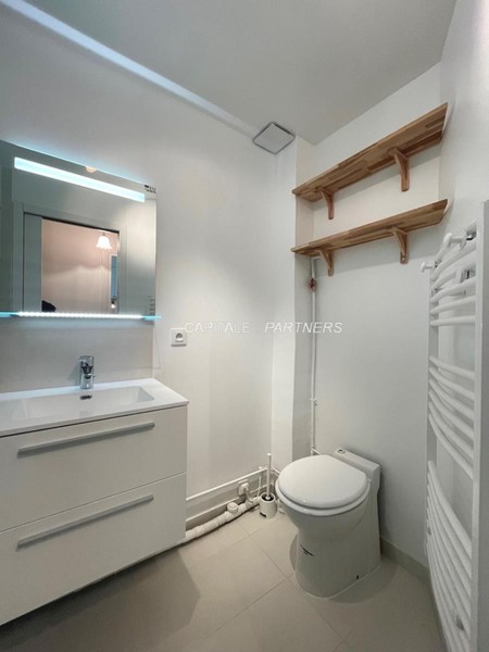 Studio meublé  PARIS 7 - 22 m²;