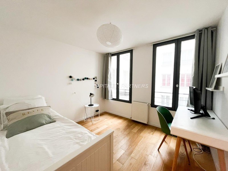 Appartement 3 chambres meublé PARIS 2 - 120 m²;