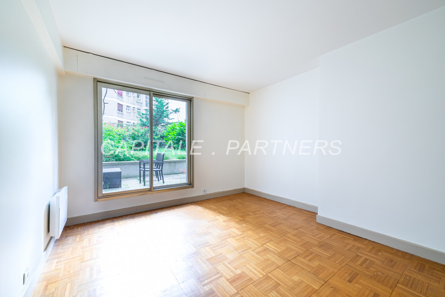 Appartement 2 chambres PARIS 16 - 75 m²;