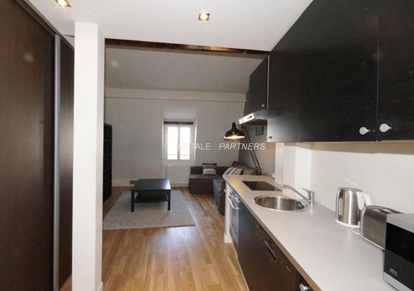 Studio meublé  PARIS 17 - 24 m²;