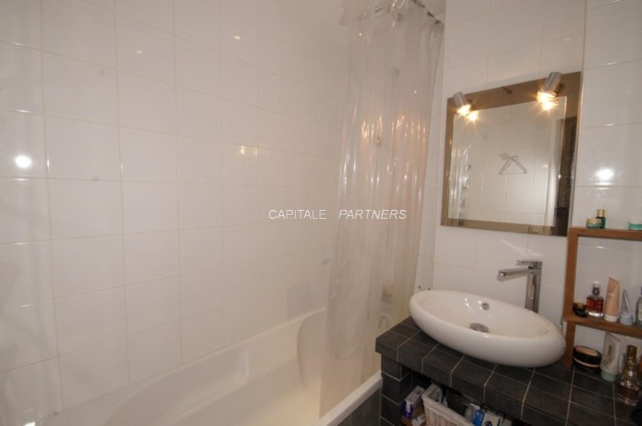 Appartement 2 chambres meublé PARIS 15 - 54 m²;