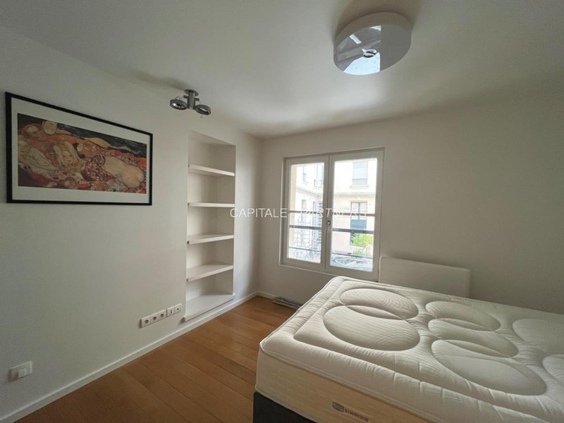 Appartement 4 chambres meublé PARIS 1 - 154 m²;