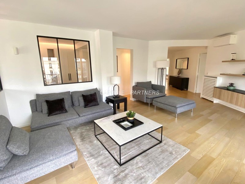 Appartement 3 chambres meublé PARIS 16 - 117 m²;