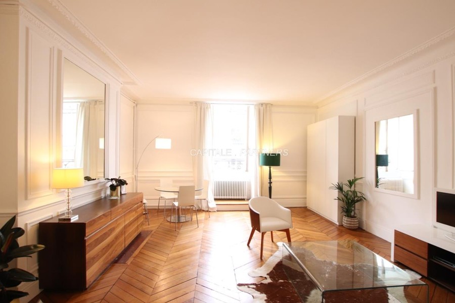 Appartement 1 chambre meublé PARIS 9 - 52 m²;