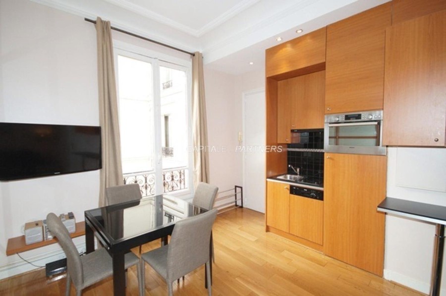 Appartement 1 chambre meublé PARIS 8 - 31 m²;