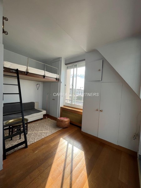 Studio meublé  PARIS 8 - 26 m²;